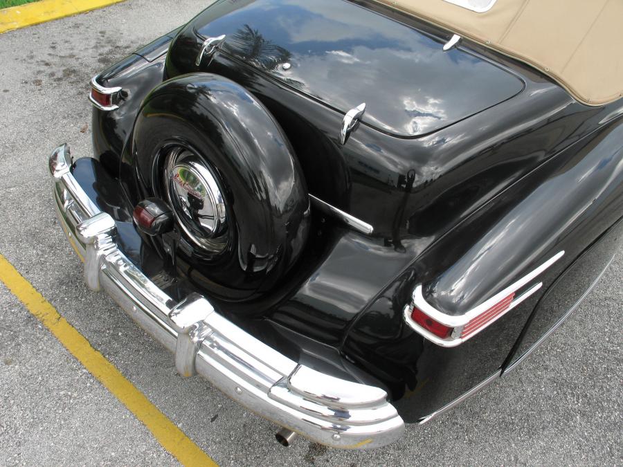  Lincoln Continental Convertible 1948 года  (фото 2 из 11)